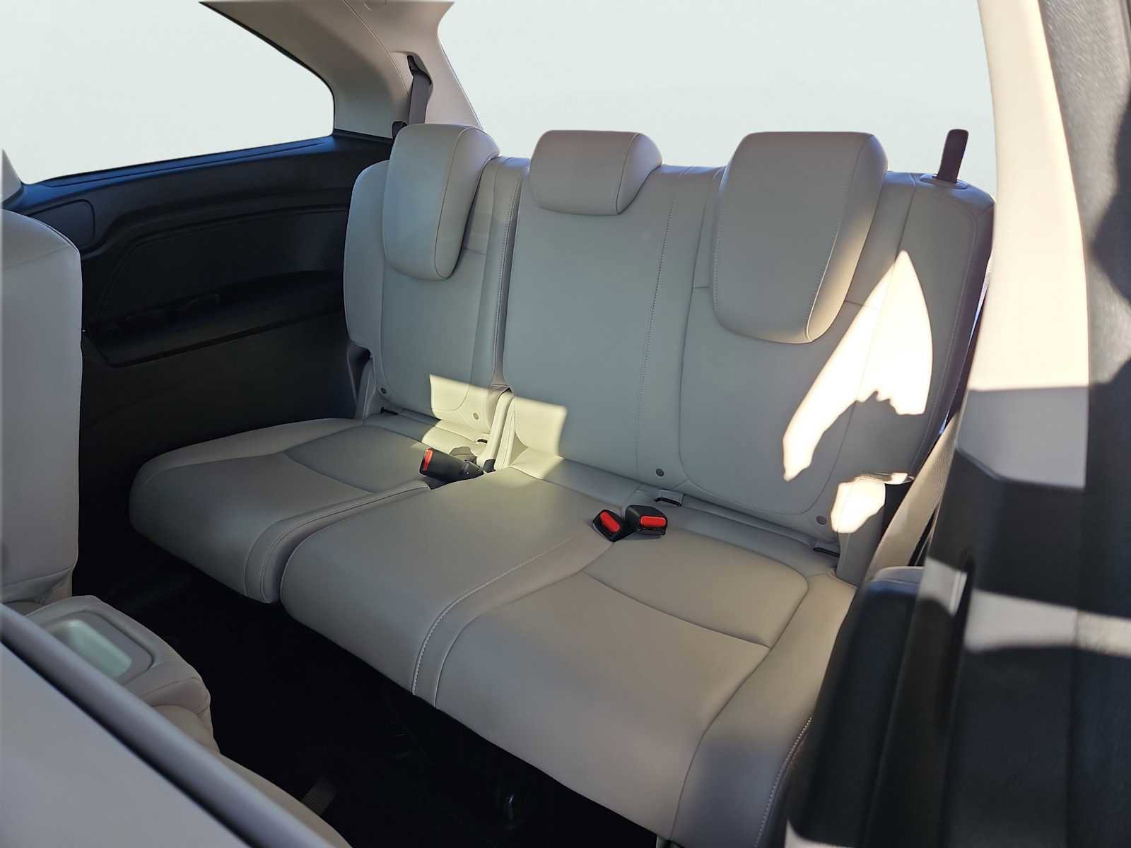 Certified 2026 Honda Odyssey EX-L image 35