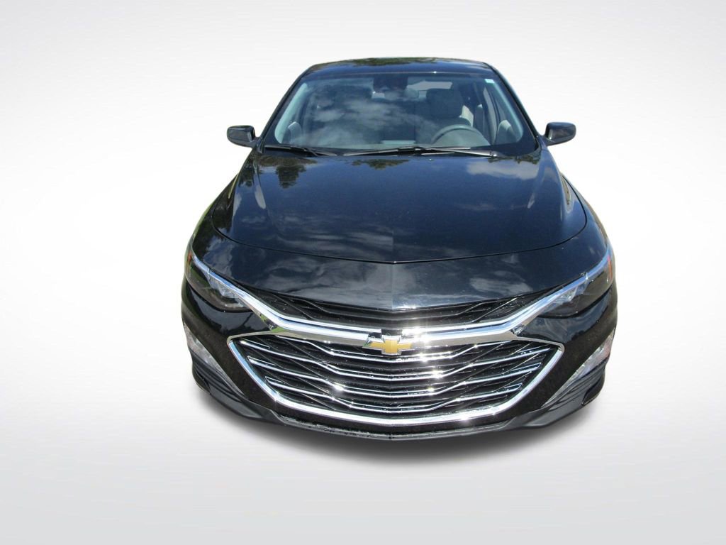 Used 2025 Chevrolet Malibu LT image 4