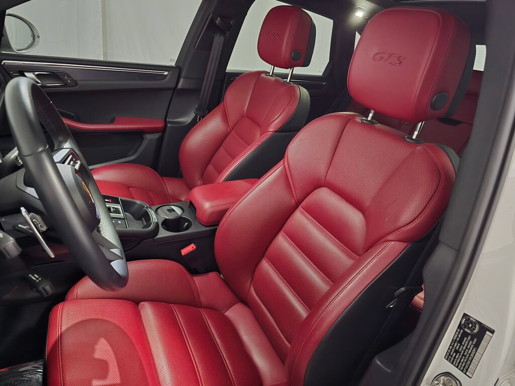 Used 2023 Porsche Macan GTS AWD/4WD image 5