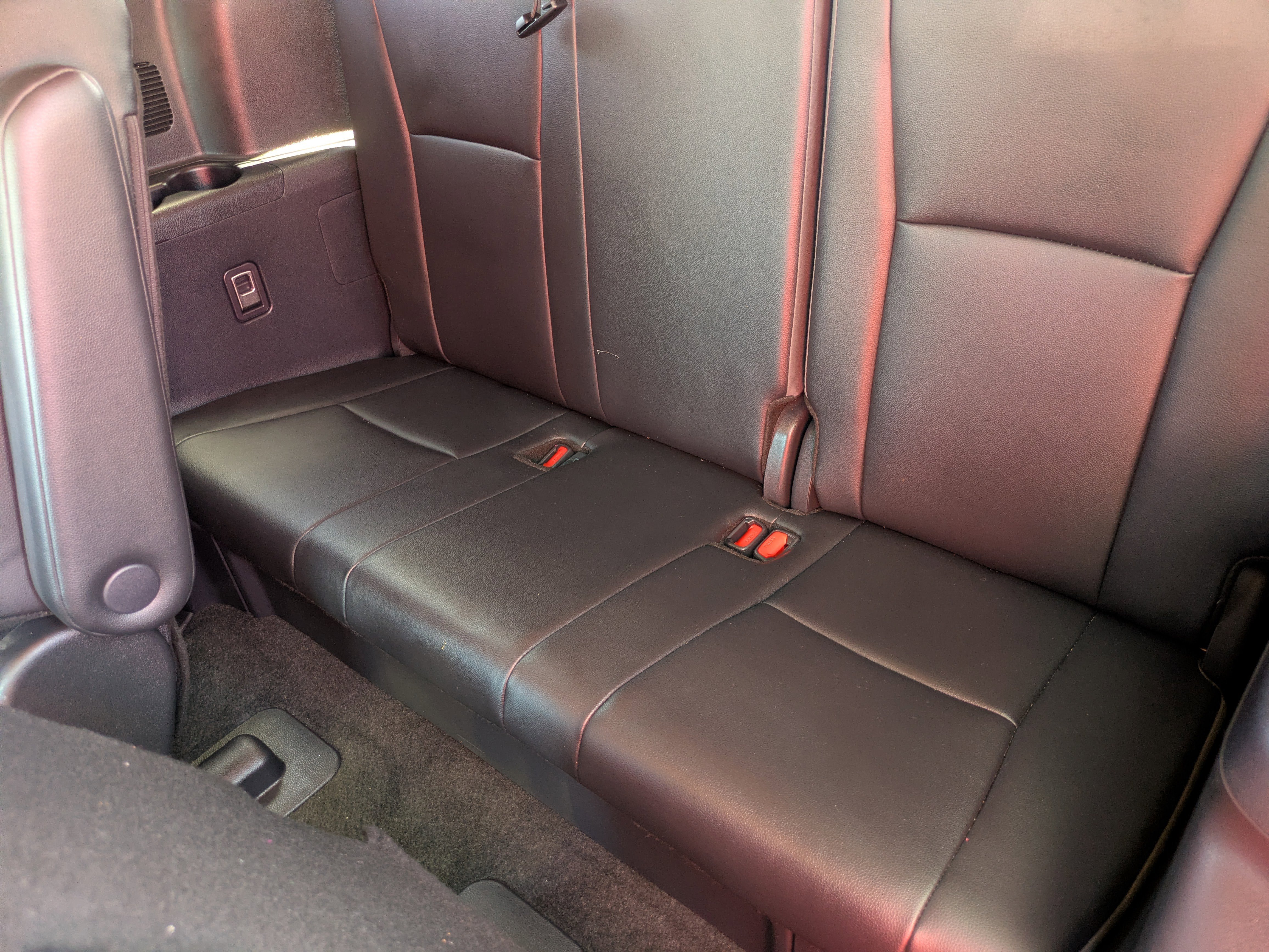 Used 2024 Toyota Highlander XLE image 16