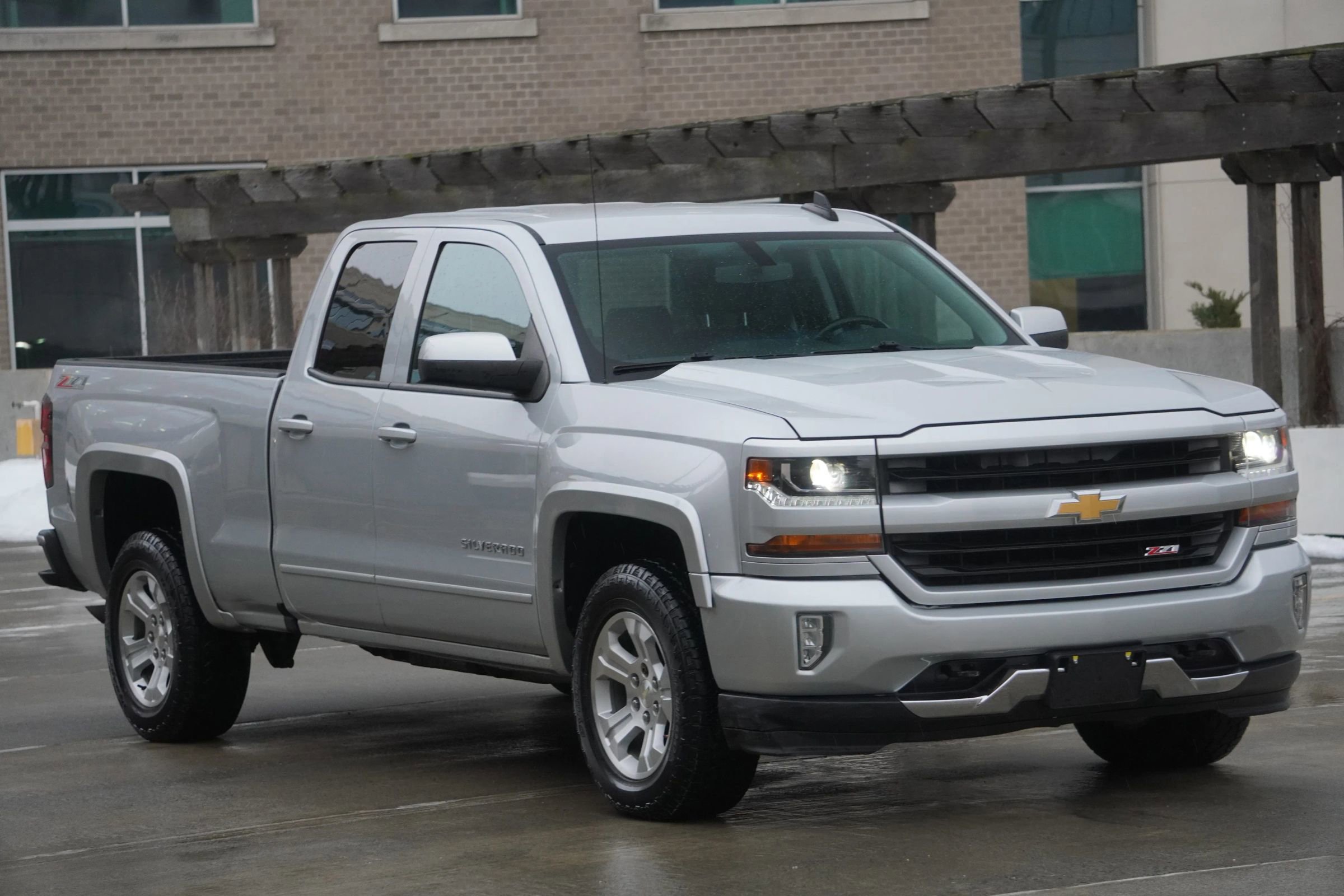 Used 2016 Chevrolet Silverado 1500 LT w/ All Star Edition image 28