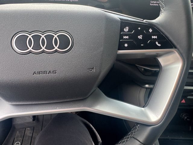 Used 2025 Audi Q5 Premium w/ Convenience Package AWD/4WD image 23