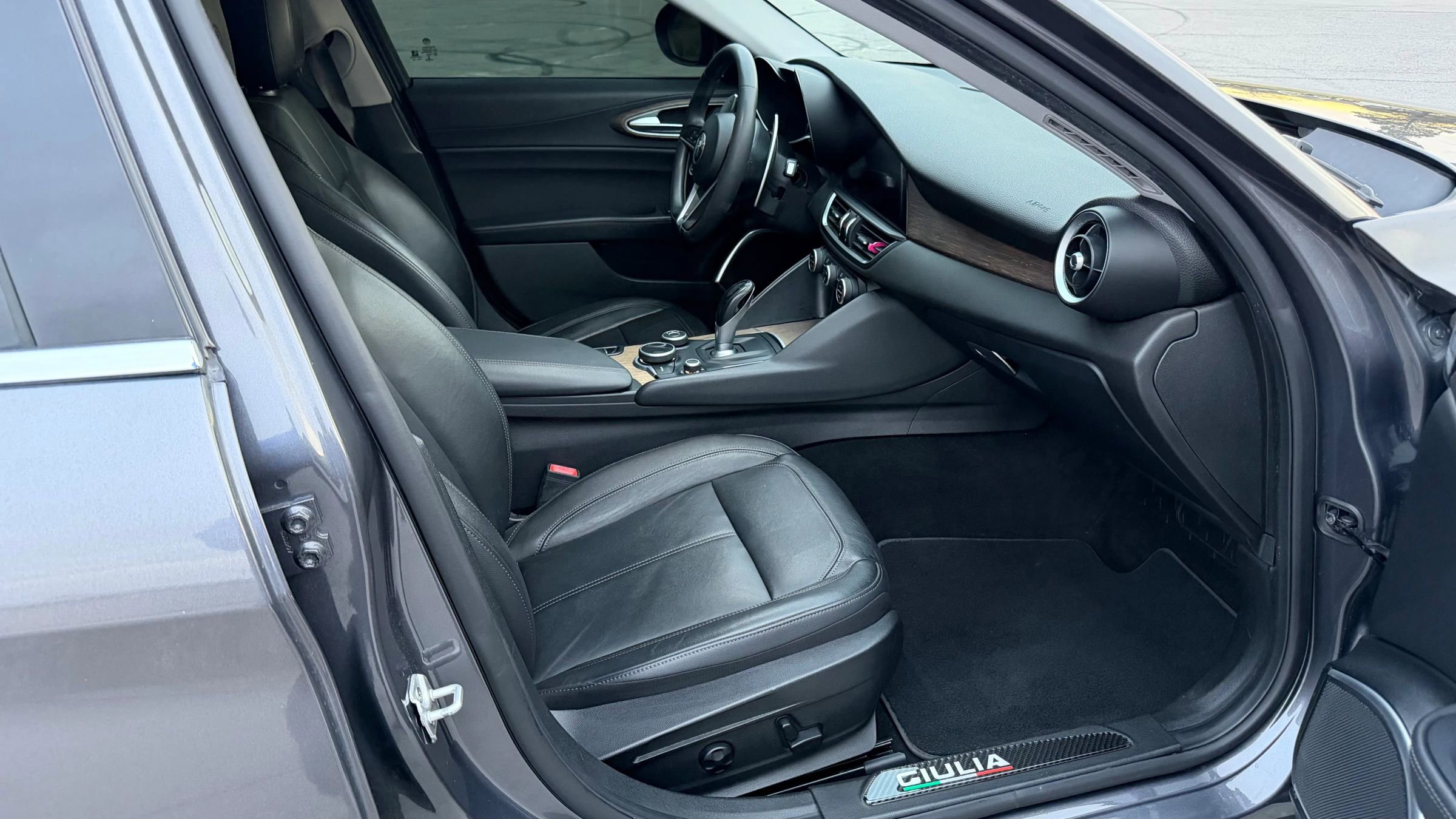 Used 2017 Alfa Romeo Giulia Ti w/ TI Performance Package image 19