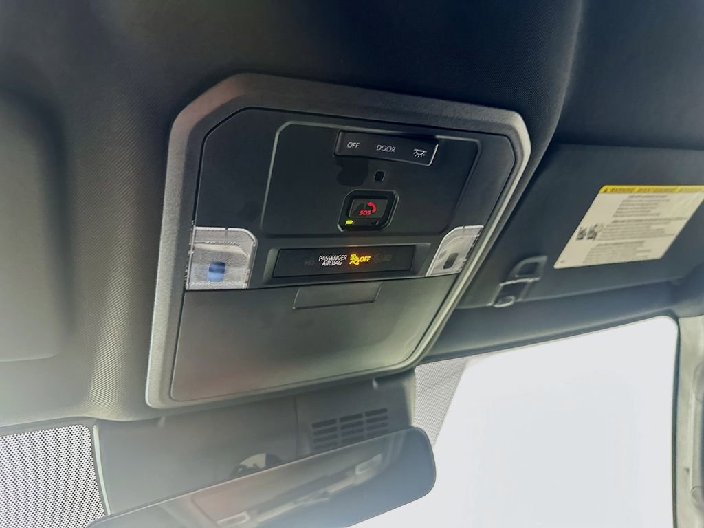 Used 2024 Toyota Tacoma TRD Off-Road image 32