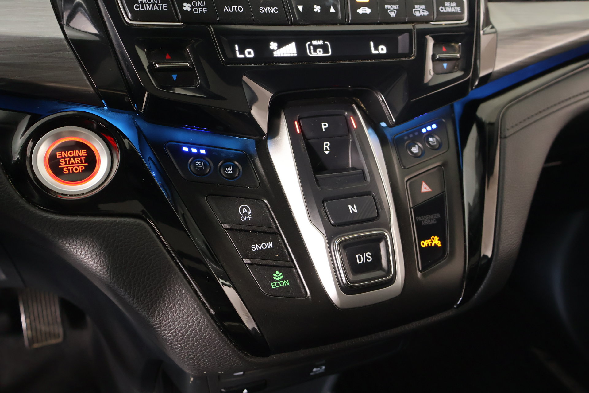 Used 2024 Honda Odyssey Elite image 8