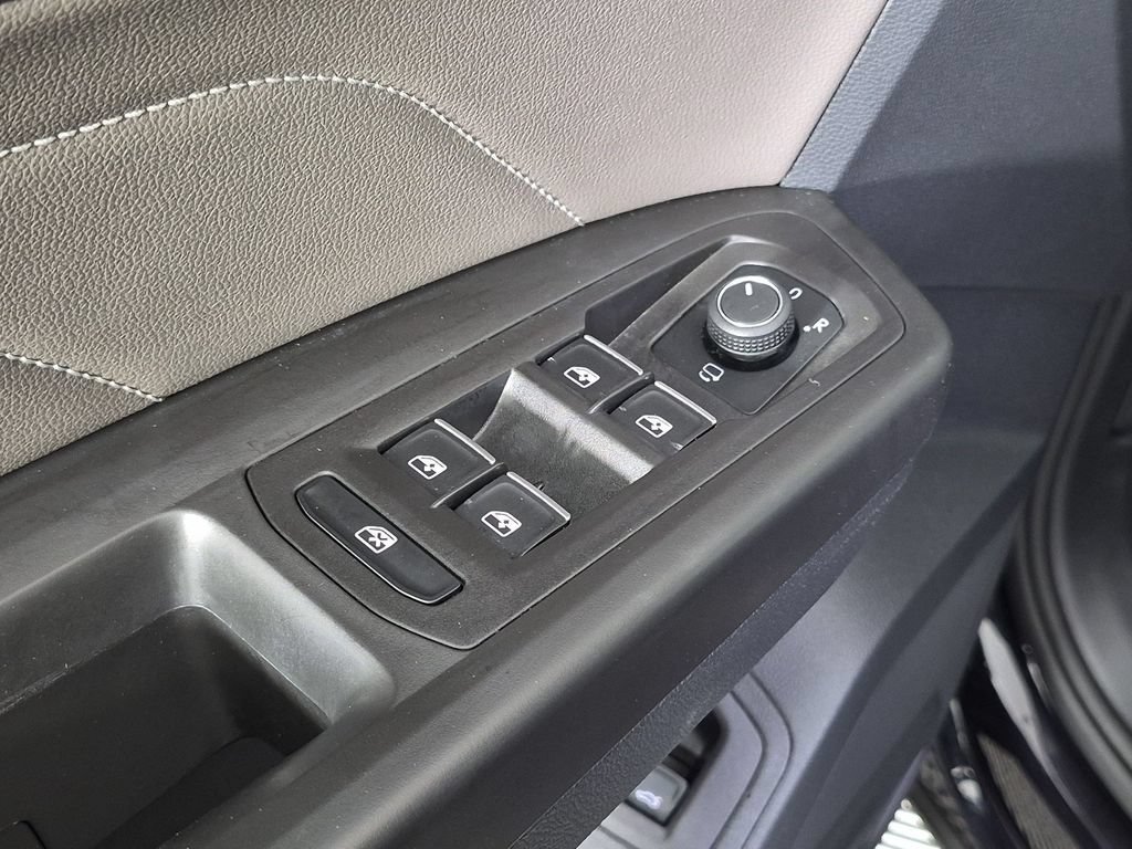 Used 2023 Volkswagen Atlas SEL Premium AWD/4WD image 15