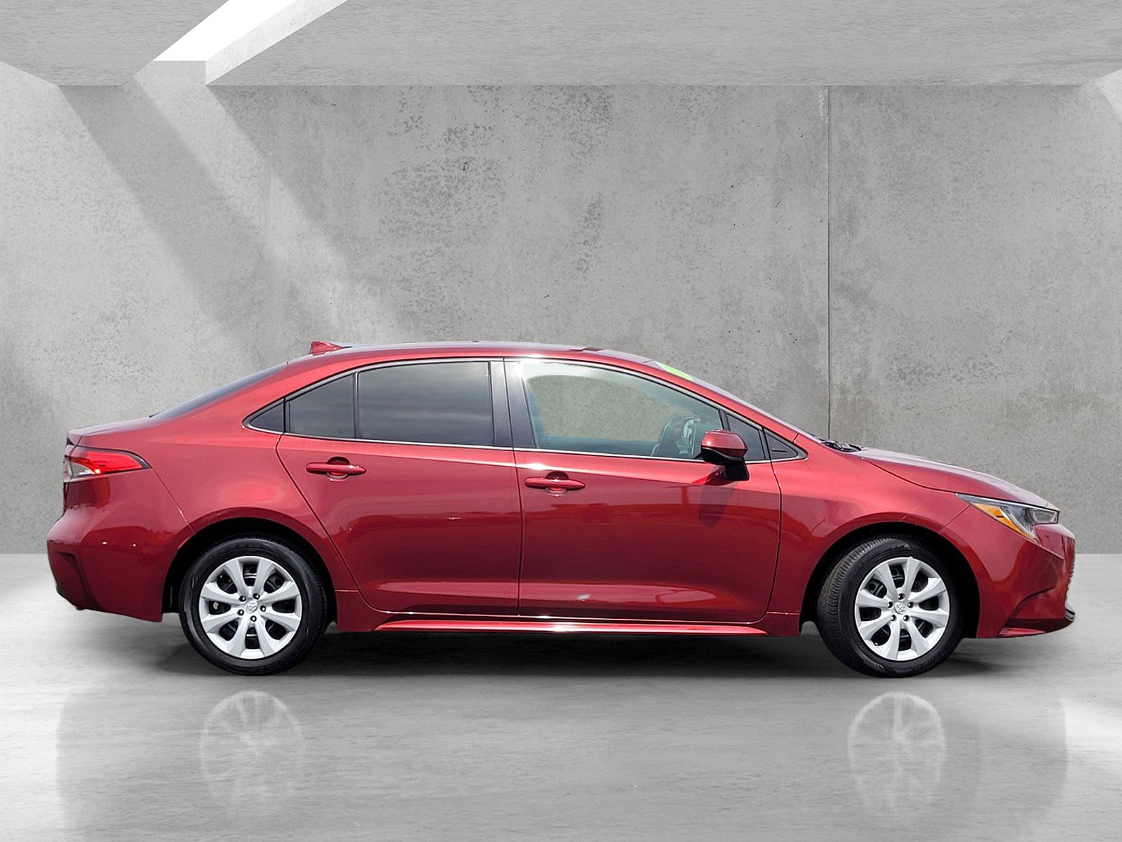 Used 2024 Toyota Corolla LE FWD image 3