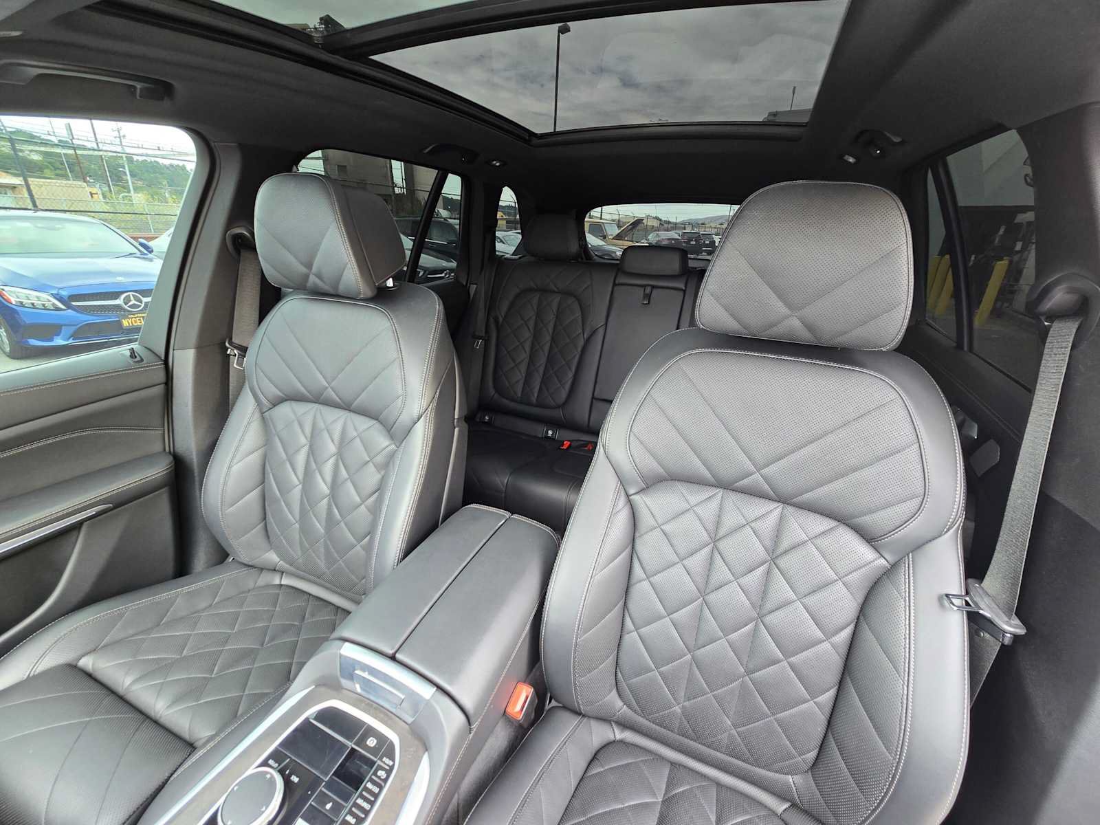 Used 2025 BMW X5 xDrive40i AWD/4WD image 22