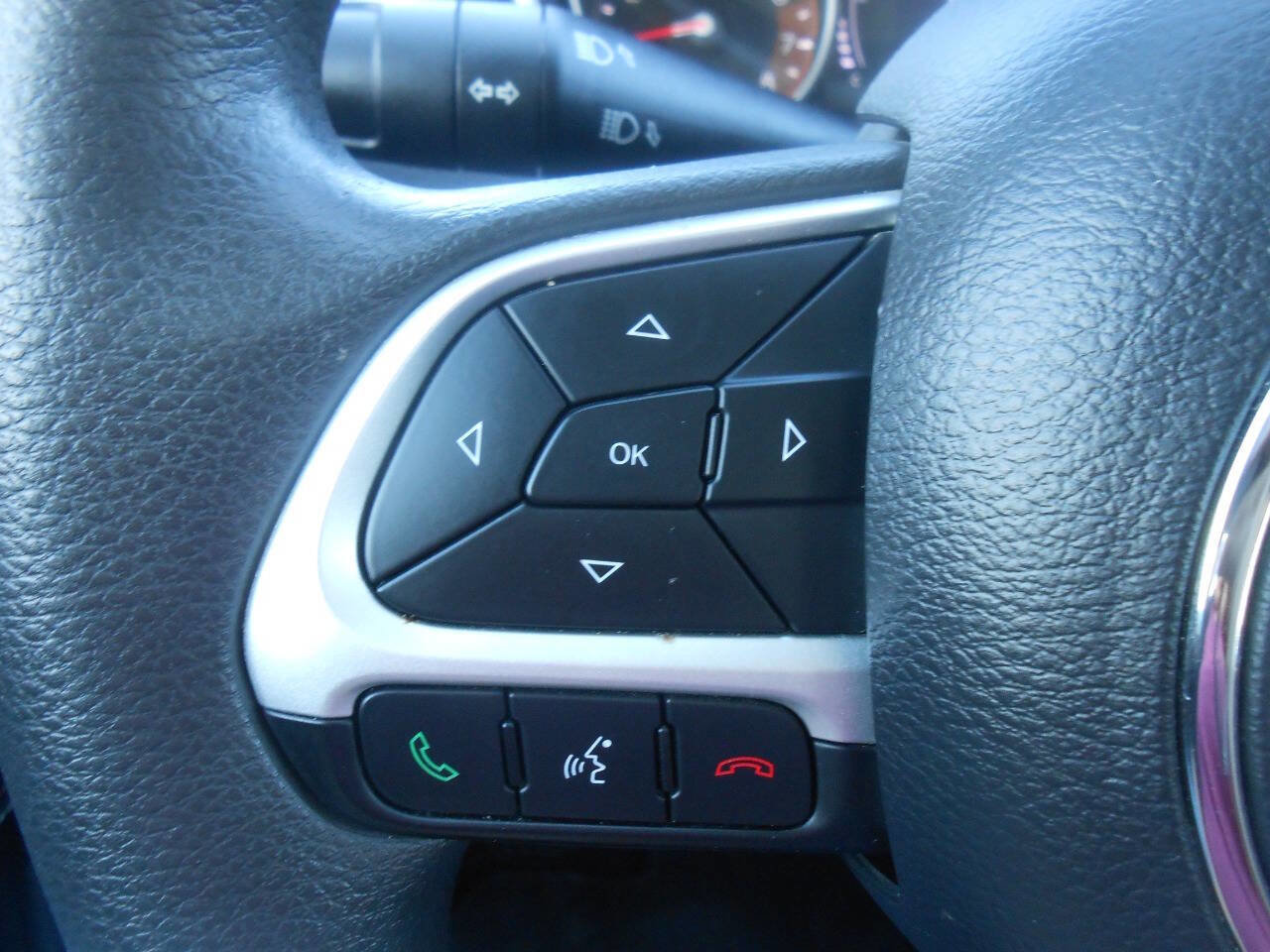 Used 2020 Jeep Compass Sport image 14