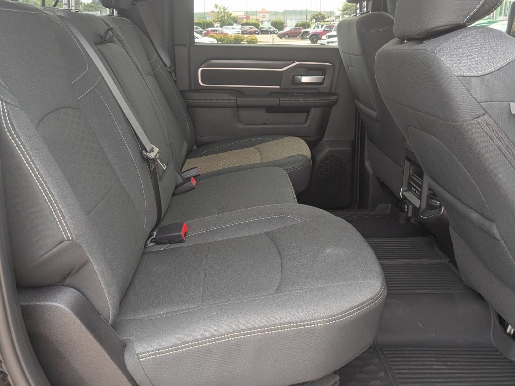 New 2026 RAM 3500 Big Horn AWD/4WD image 31