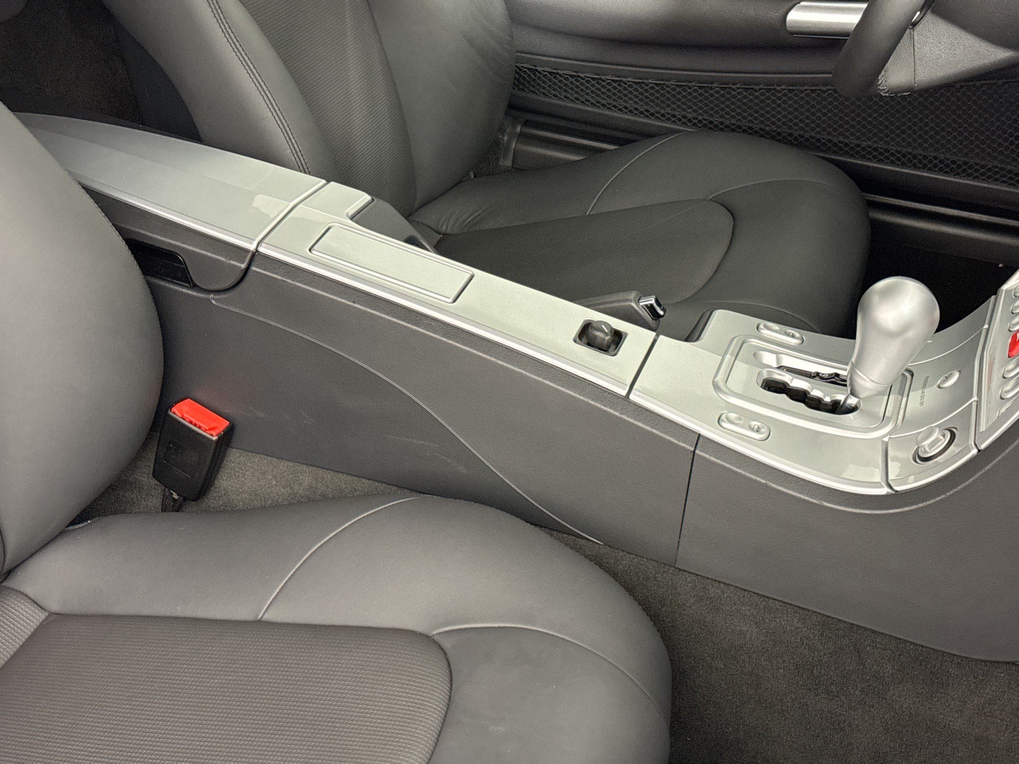 Used 2004 Chrysler Crossfire Coupe RWD image 32