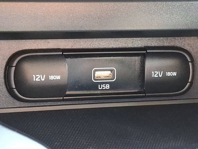 Used 2020 Kia Soul S FWD image 23