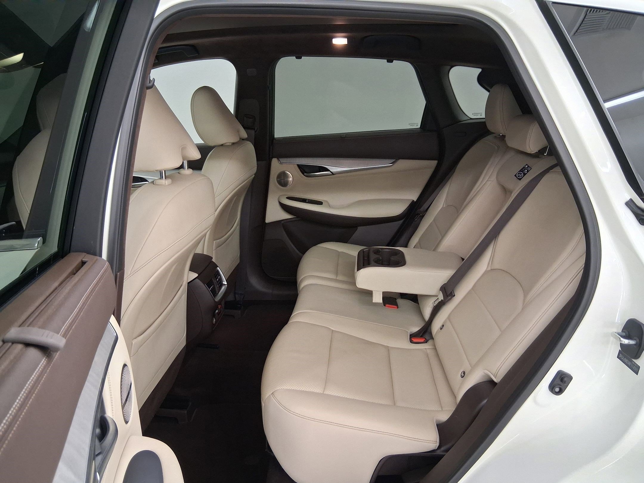 Used 2019 INFINITI QX50 Essential w/ Sensory Package image 13