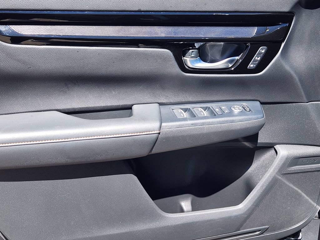 Used 2025 Honda CR-V Sport Touring image 14