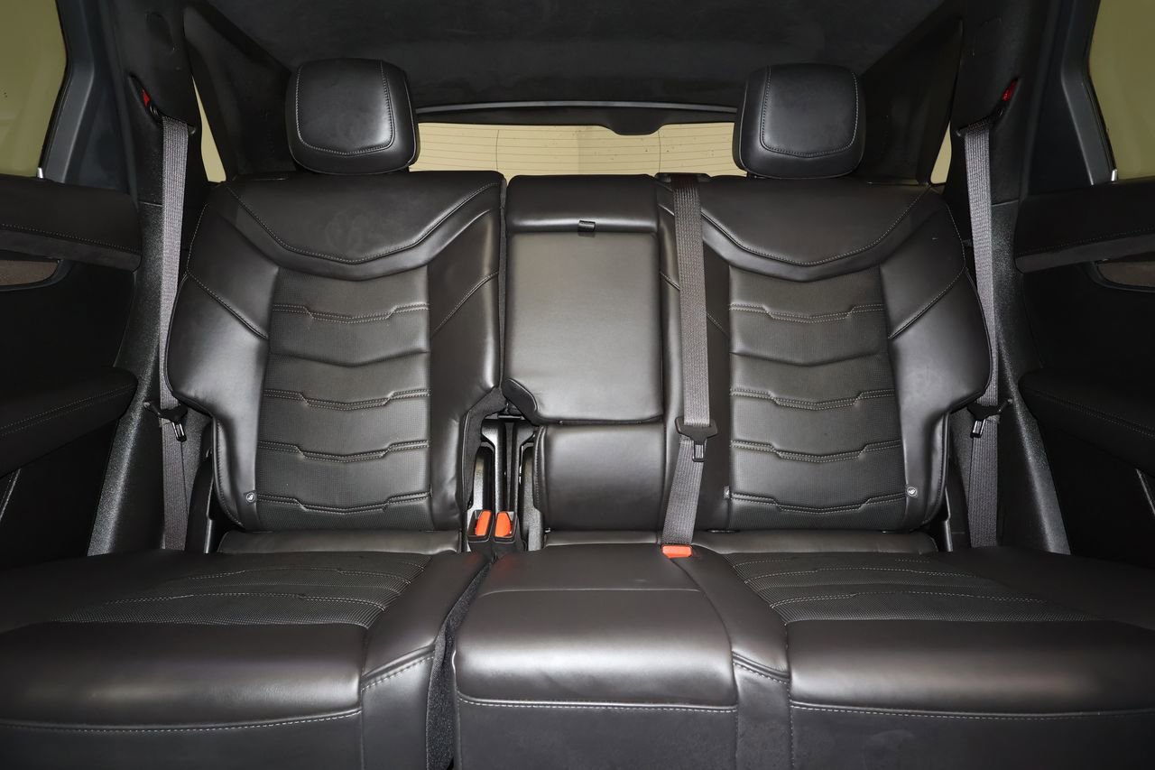 Certified 2024 Cadillac XT5 Premium Luxury w/ Platinum Package image 32