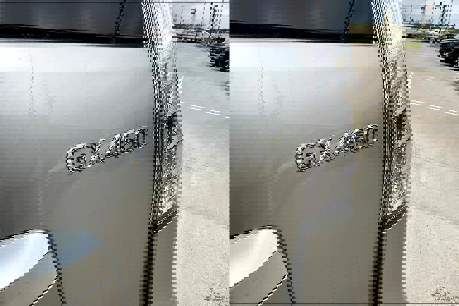 Used 2020 Lexus GX 460 Luxury w/ Accessory Package image 10