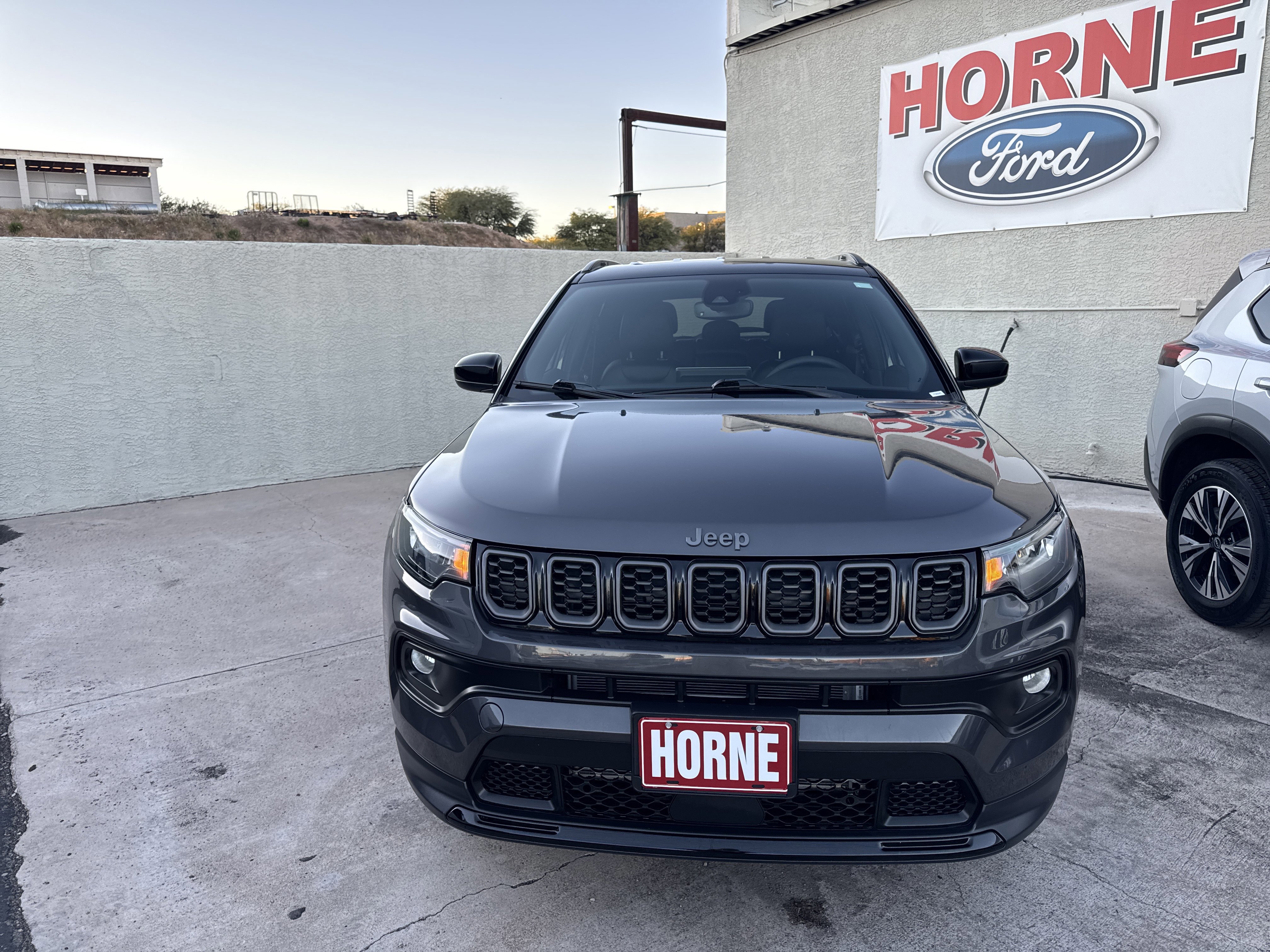 Used 2024 Jeep Compass Latitude w/ Convenience Group image 2
