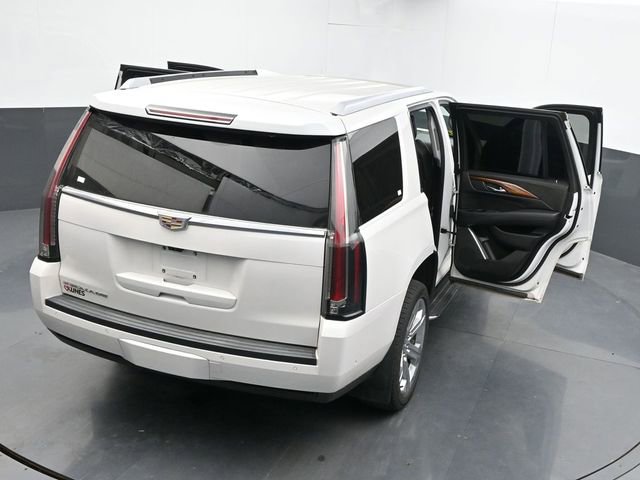 Used 2017 Cadillac Escalade Luxury AWD/4WD image 45