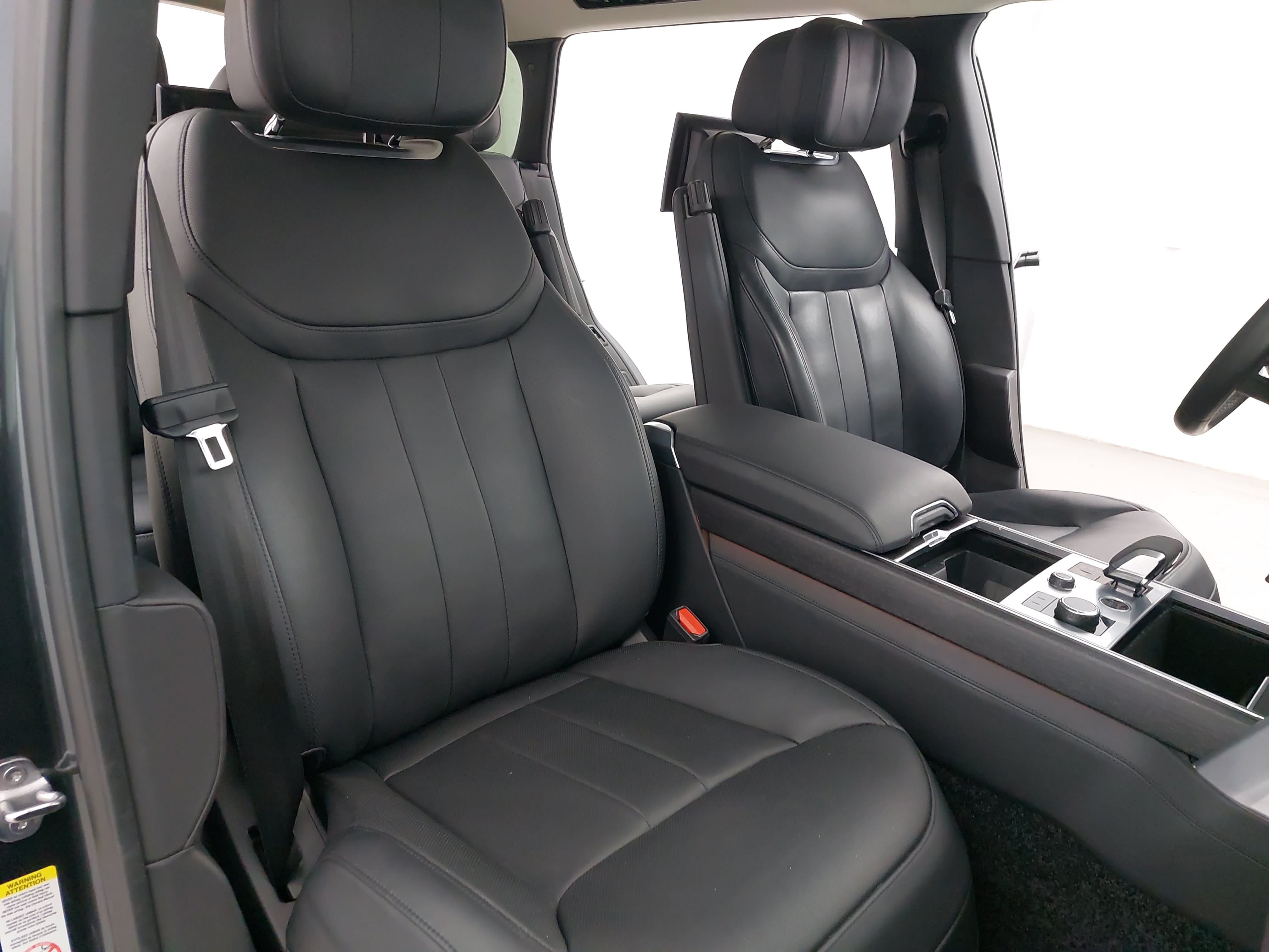 Used 2023 Land Rover Range Rover Long Wheelbase Autobiography AWD/4WD image 12
