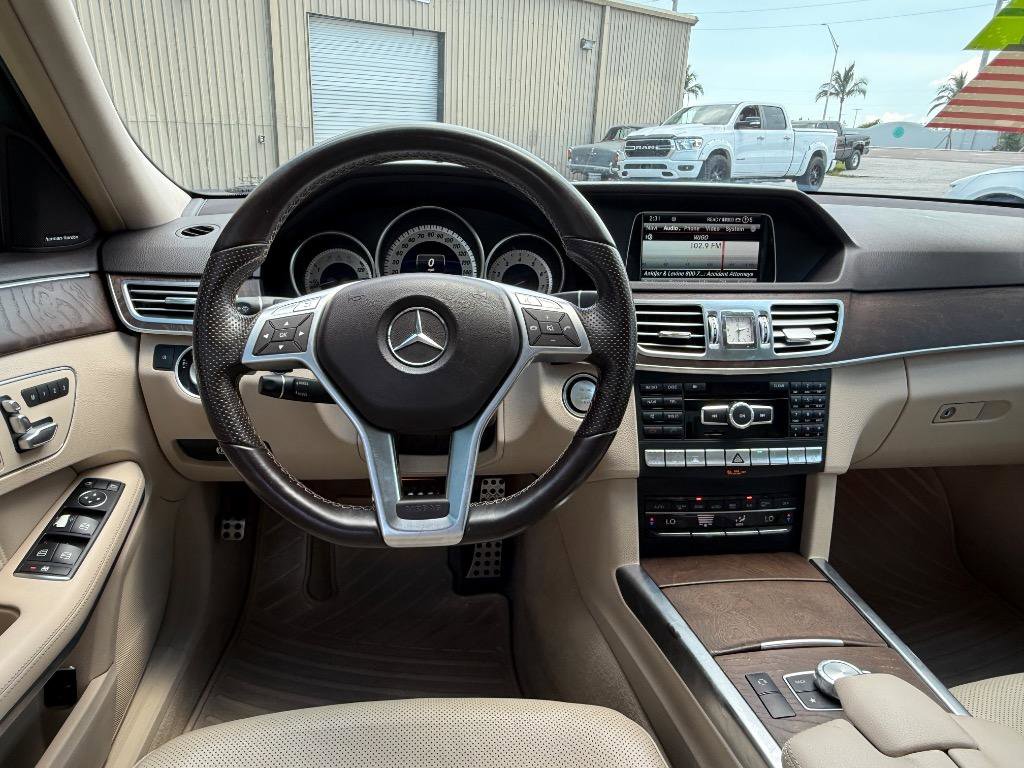 Used 2014 Mercedes-Benz E 350 Sedan image 9