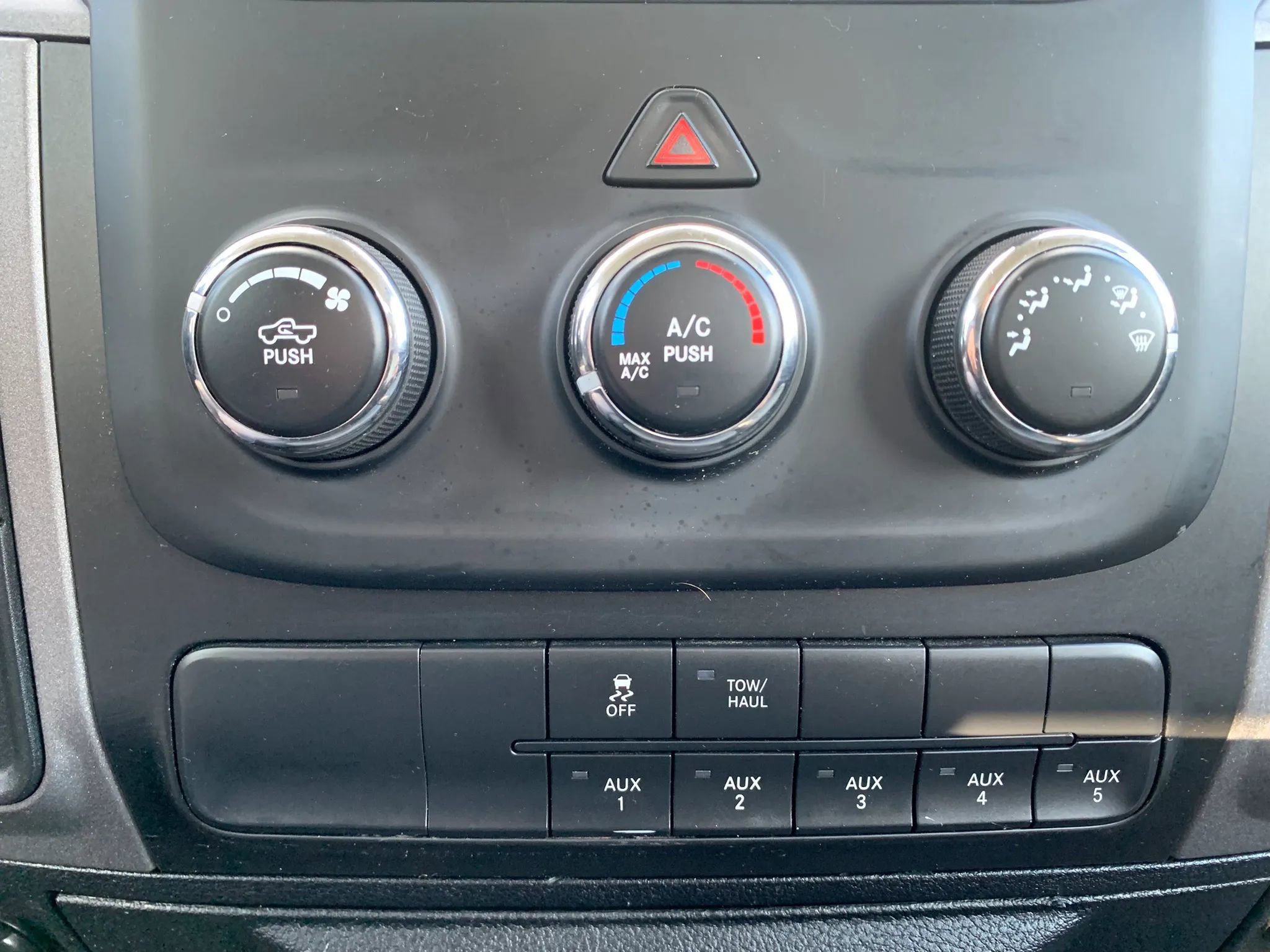 Used 2014 RAM 5500 Tradesman RWD image 17