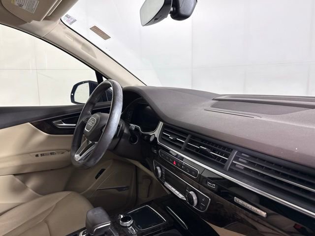 Used 2019 Audi Q7 3.0T Prestige image 36