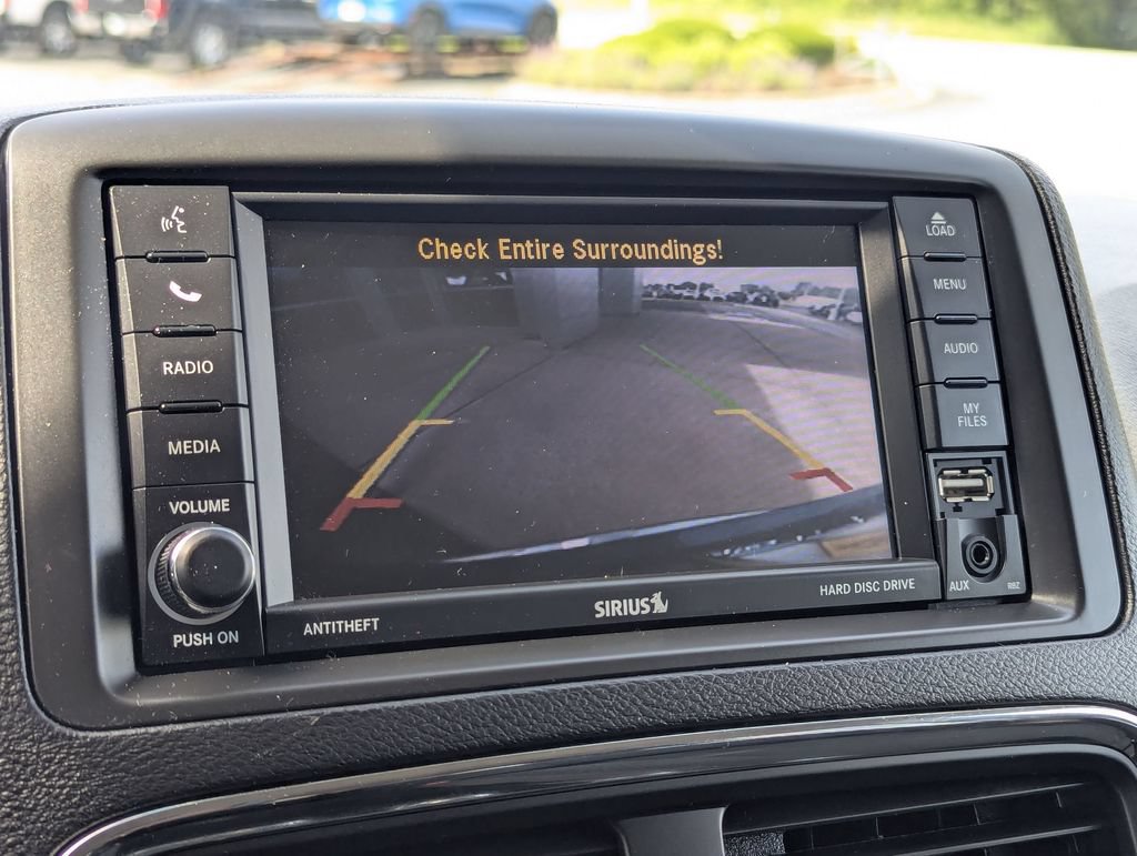 Used 2019 Dodge Grand Caravan SE w/ UConnect Hands-Free Group FWD image 16