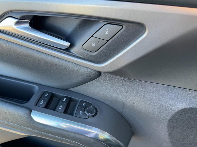 New 2026 Chevrolet Traverse LT w/ LPO, Floor Liner Package image 12