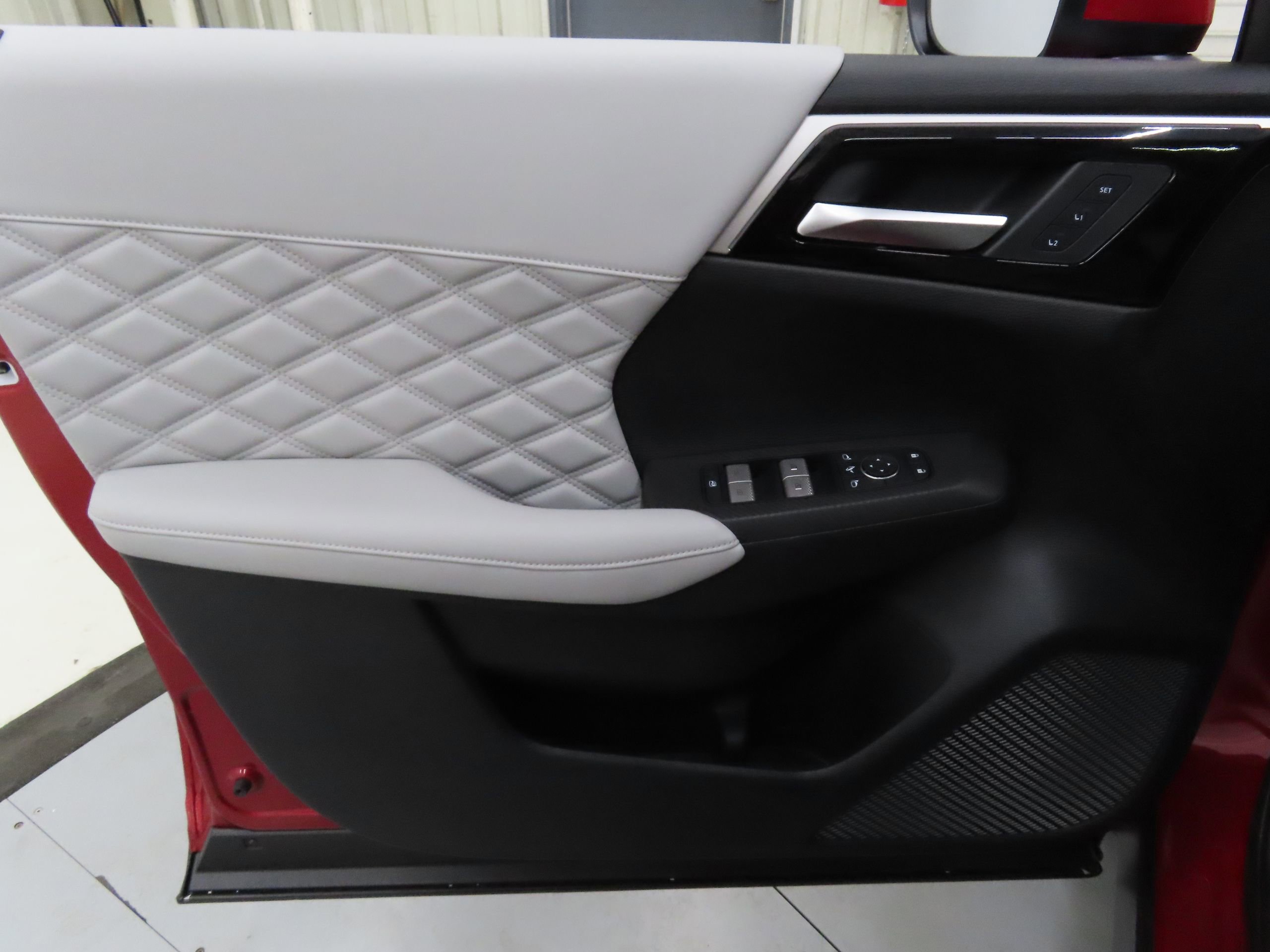 New 2025 Mitsubishi Outlander SEL AWD/4WD image 10