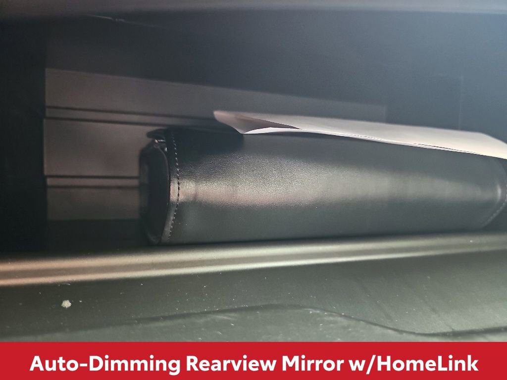 Used 2025 Toyota Camry SE FWD image 26