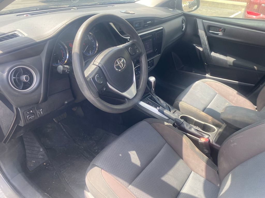 Used 2019 Toyota Corolla LE FWD image 59