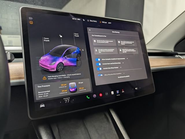 Used 2025 Tesla Model Y Long Range image 19