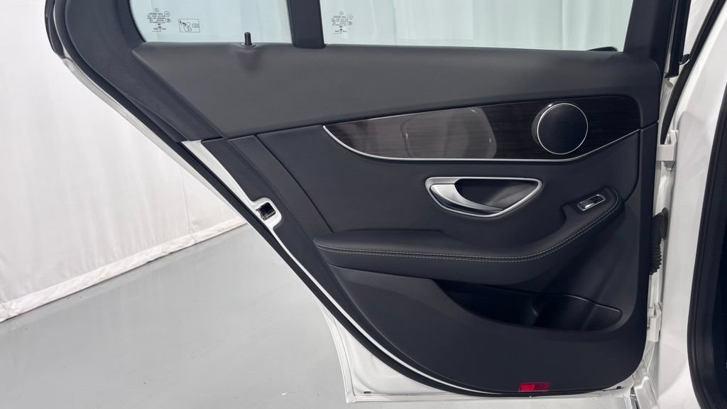 Used 2018 Mercedes-Benz C 300 4MATIC Sedan image 23