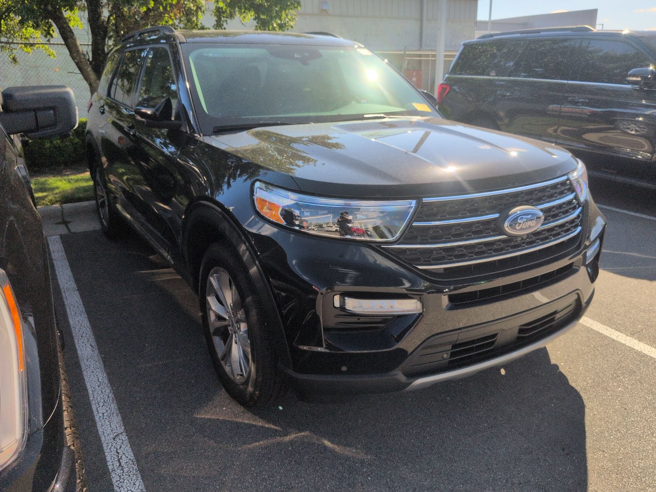 Certified 2024 Ford Explorer XLT w/ Equipment Group 202A