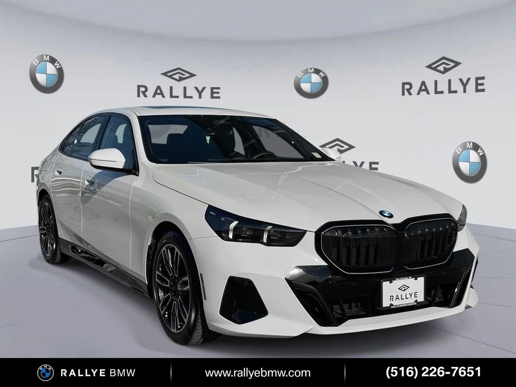 Certified 2025 BMW 530i xDrive w/ M Sport Package AWD/4WD image 1