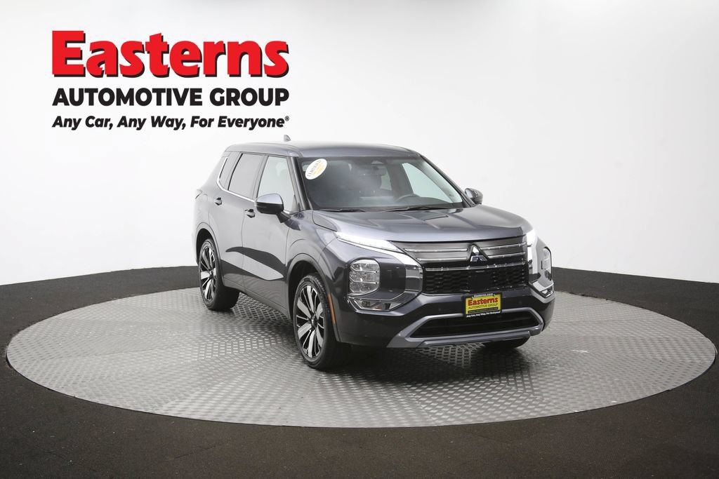 Used 2025 Mitsubishi Outlander SE AWD/4WD image 51
