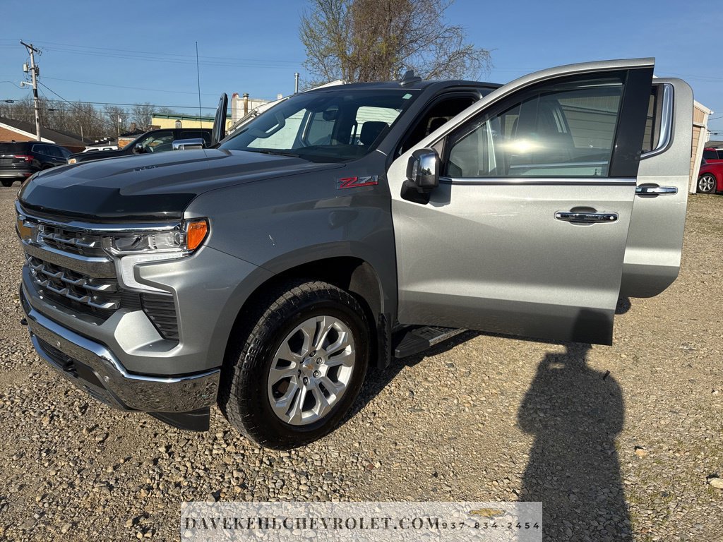 Certified 2025 Chevrolet Silverado 1500 LTZ AWD/4WD image 30