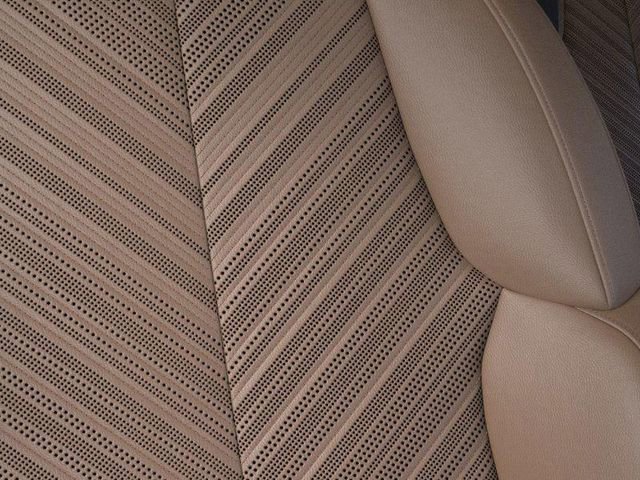 New 2025 Cadillac Escalade IQ Luxury 2 w/ LPO, Radiant Package image 21