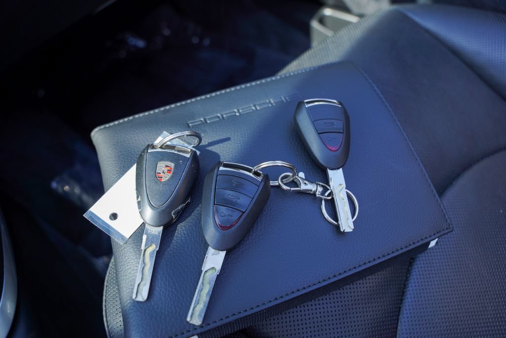 Used 2010 Porsche 911 Carrera 4S AWD/4WD image 29