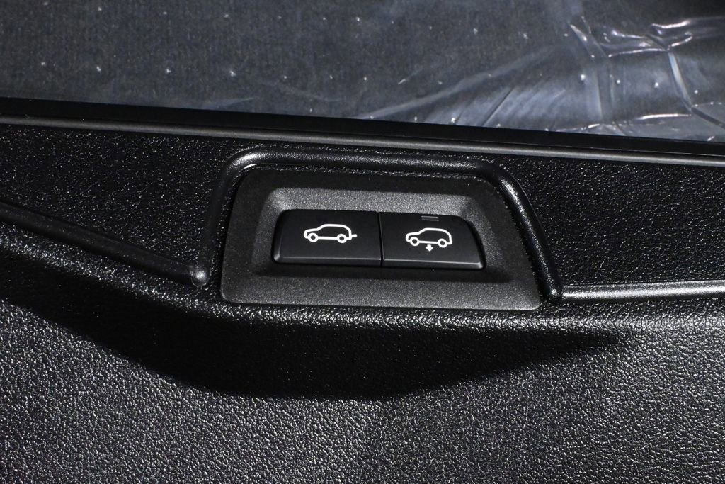 Used 2026 BMW X5 xDrive50e w/ M Sport Package image 41