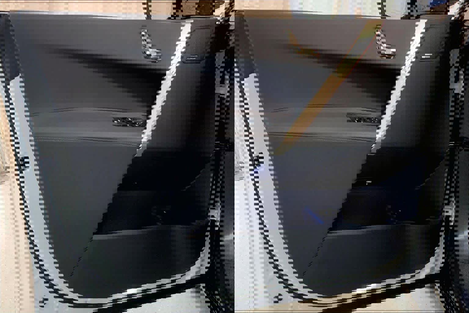 Used 2024 BMW iX xDrive50 w/ Sport Package image 22