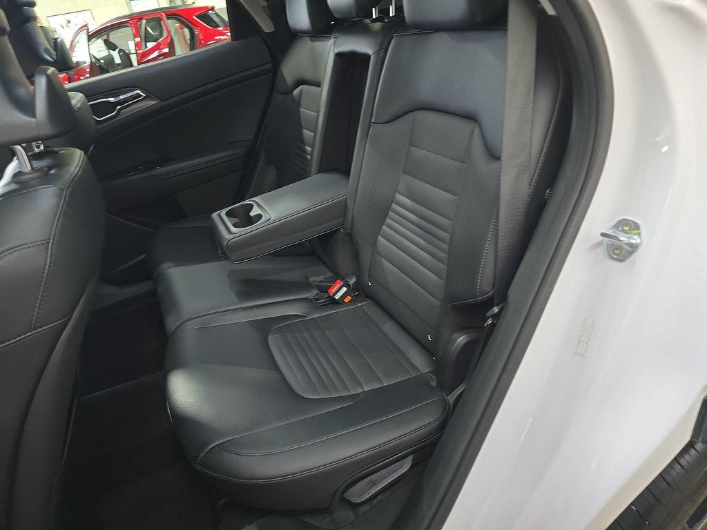 Used 2023 Kia Sportage SX FWD image 16