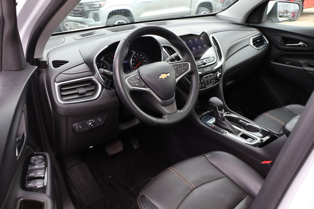 Used 2023 Chevrolet Equinox Premier image 15