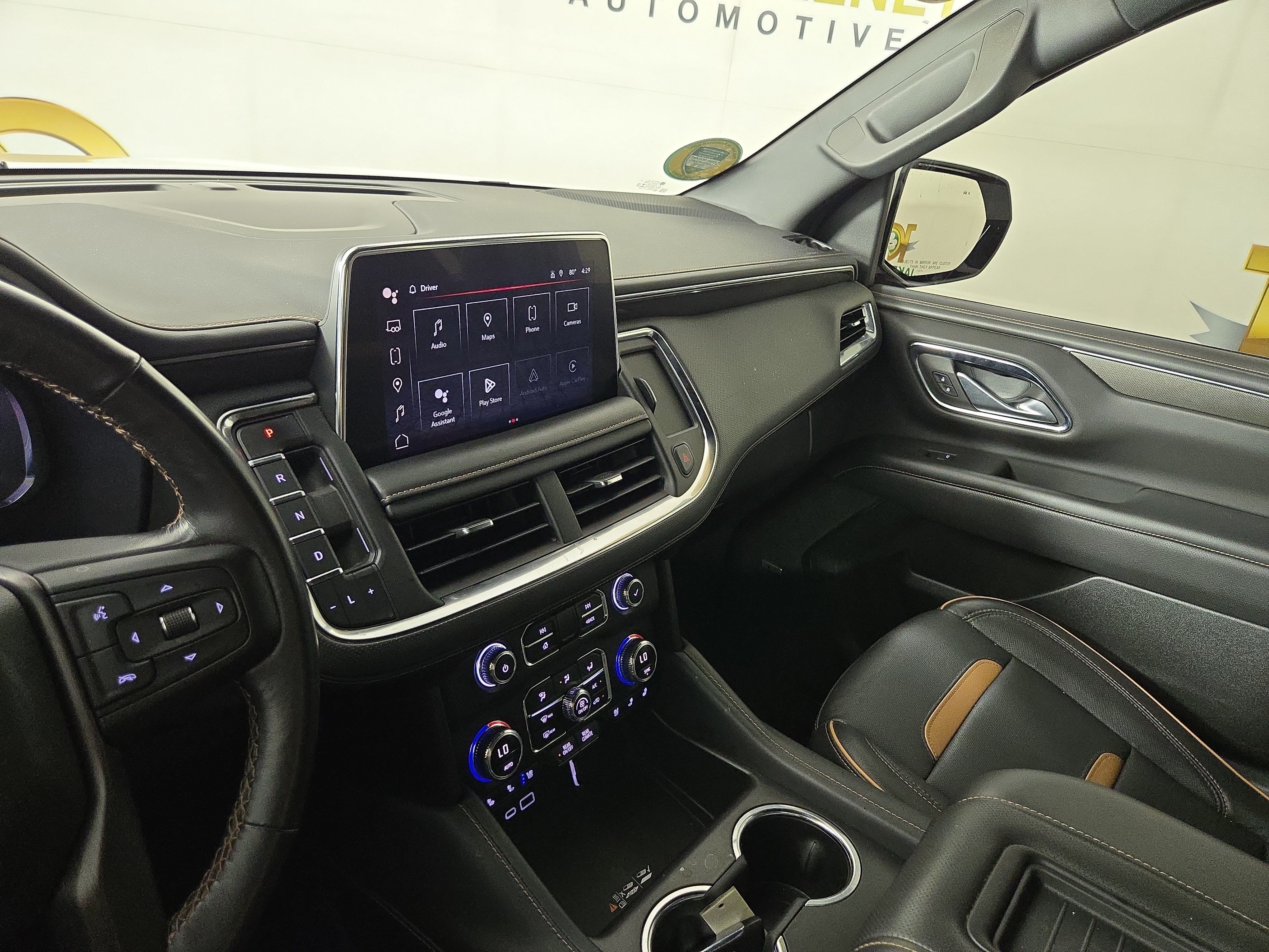 Used 2022 GMC Yukon XL AT4 AWD/4WD image 26