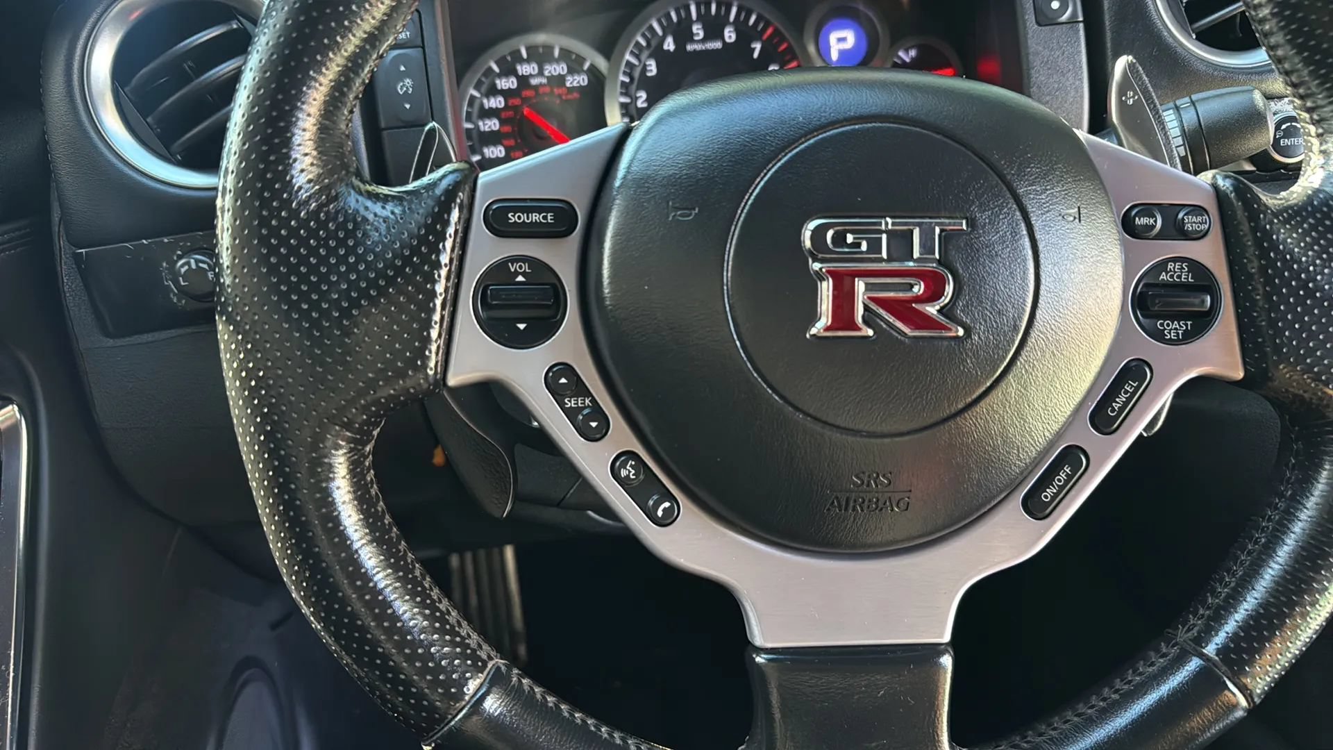 Used 2010 Nissan GT-R Premium AWD/4WD image 26