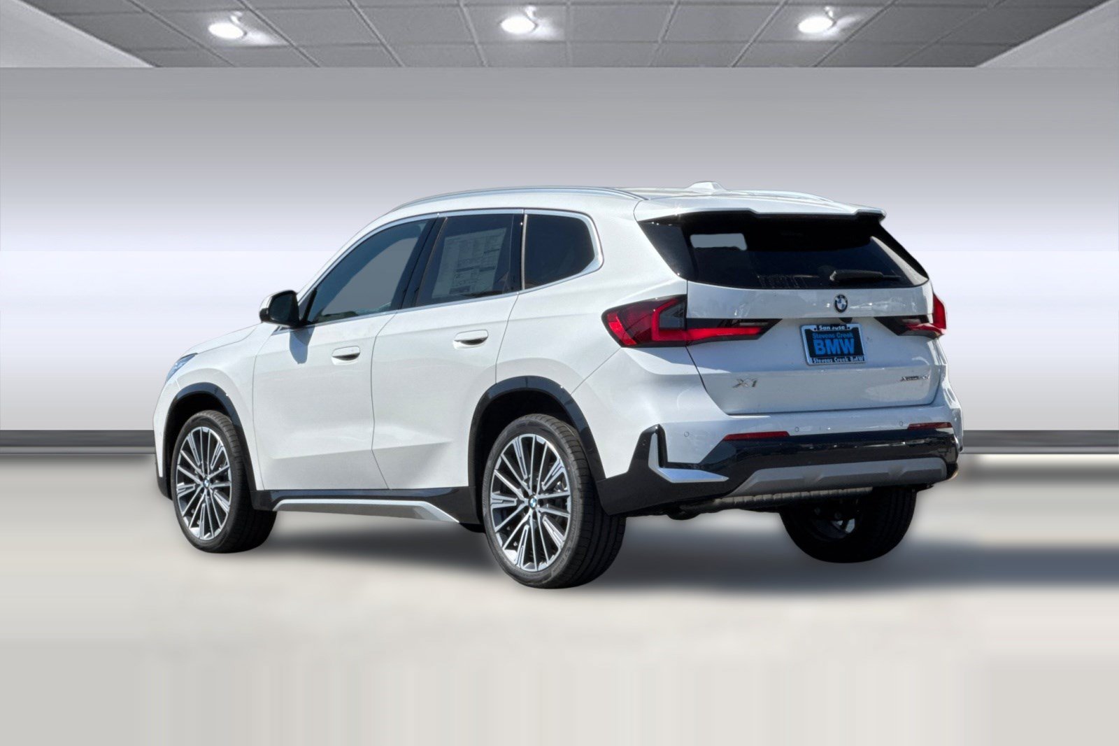 New 2027 BMW X1 xDrive28i AWD/4WD image 3