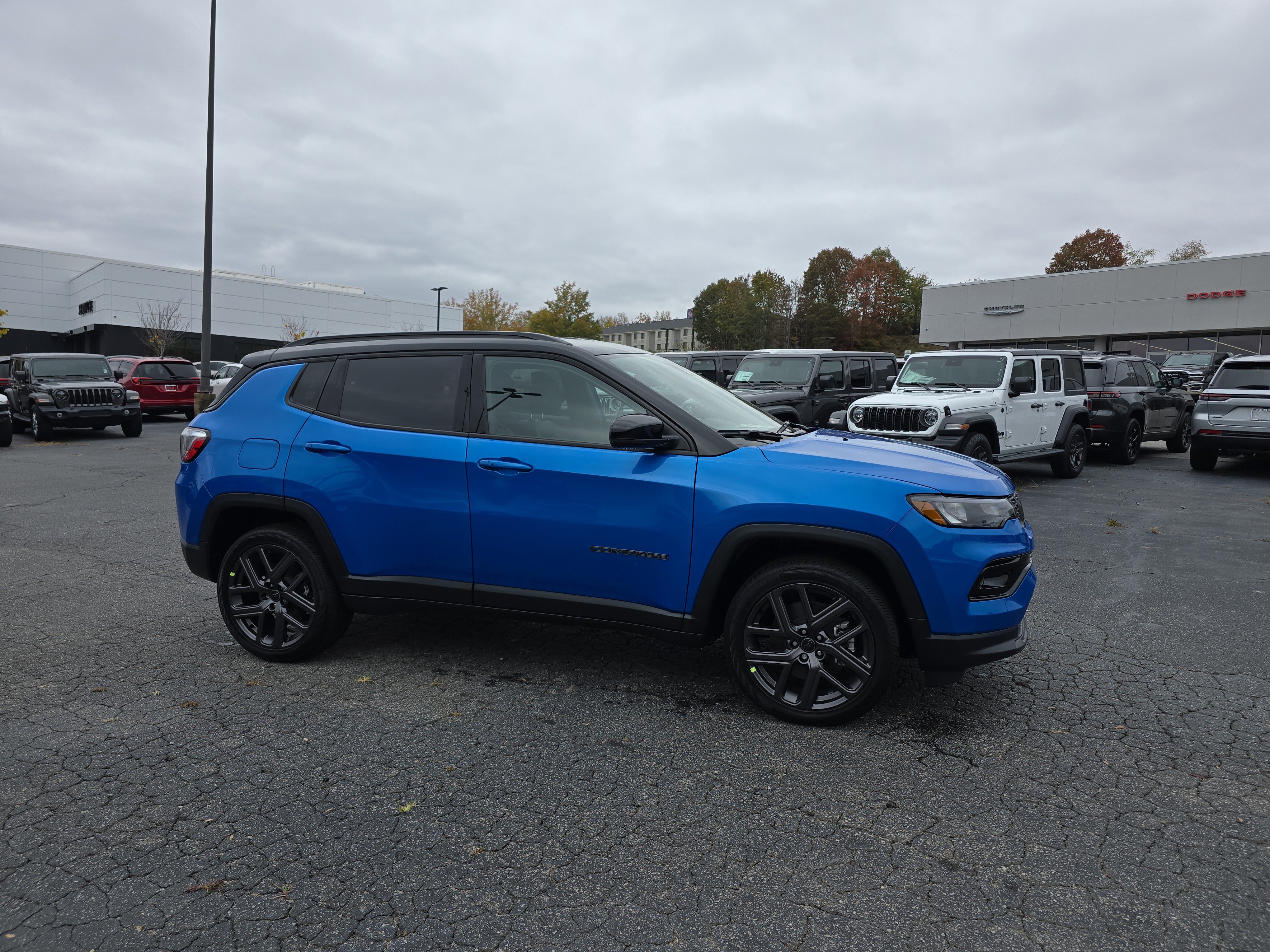 New 2026 Jeep Compass Limited AWD/4WD image 1