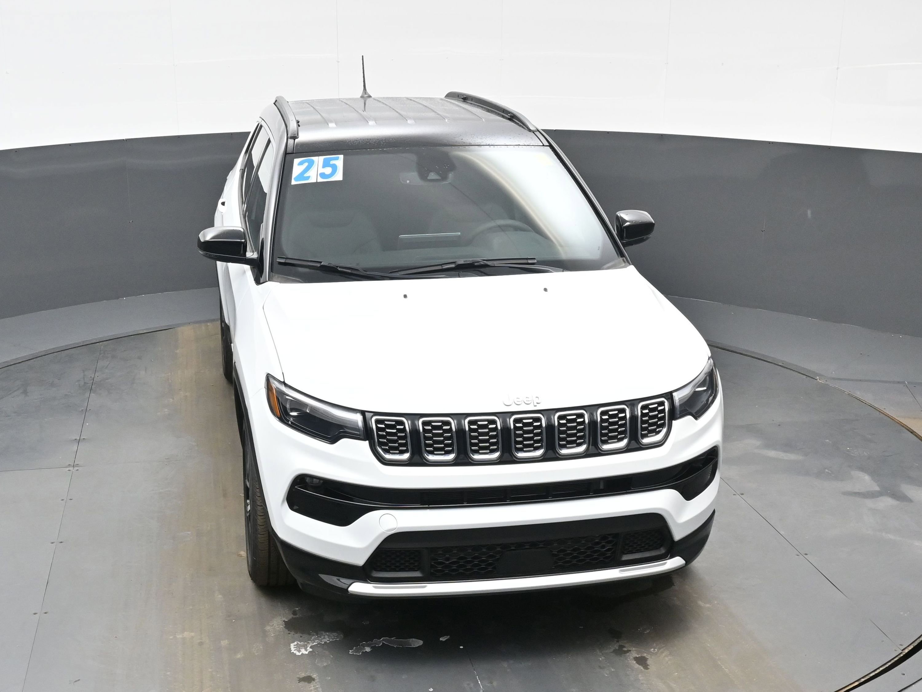 Used 2025 Jeep Compass Limited w/ Elite Group image 39