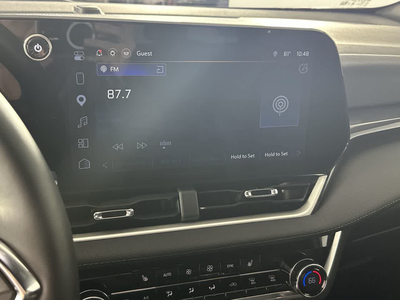 Used 2026 Chevrolet Equinox LT w/ Convenience Package II FWD image 16