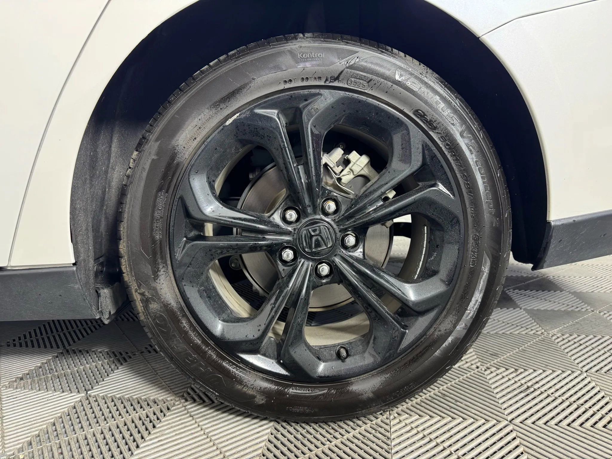 Used 2023 Honda Accord LX image 41